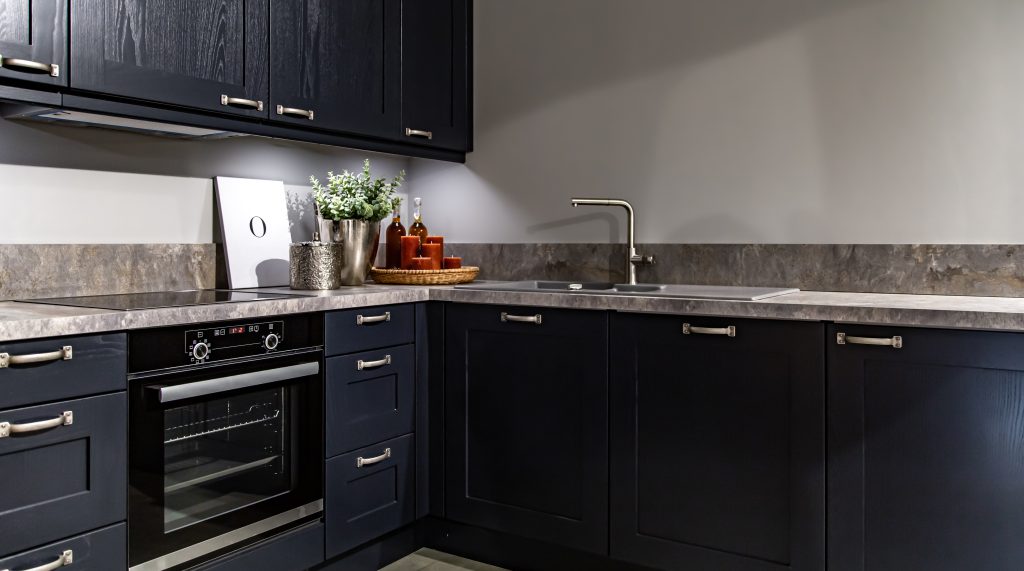 Do black cabinets make a kitchen look small